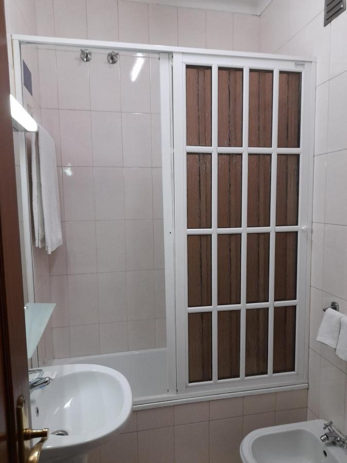 Residencial Das Trinas 2 ギマランイス エクステリア 写真